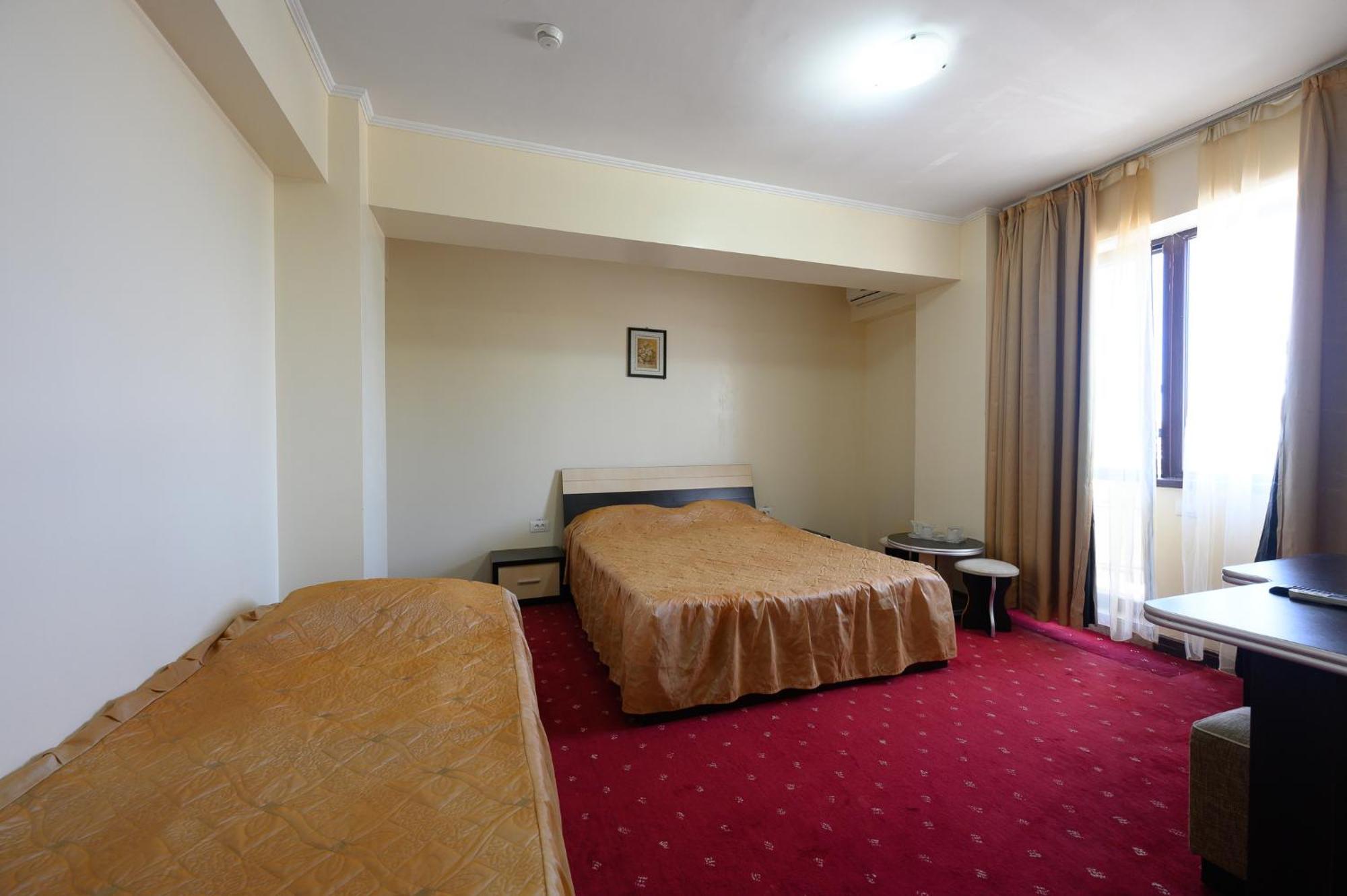 Hotel Coral เอโฟริเอนอร์ด ภายนอก รูปภาพ