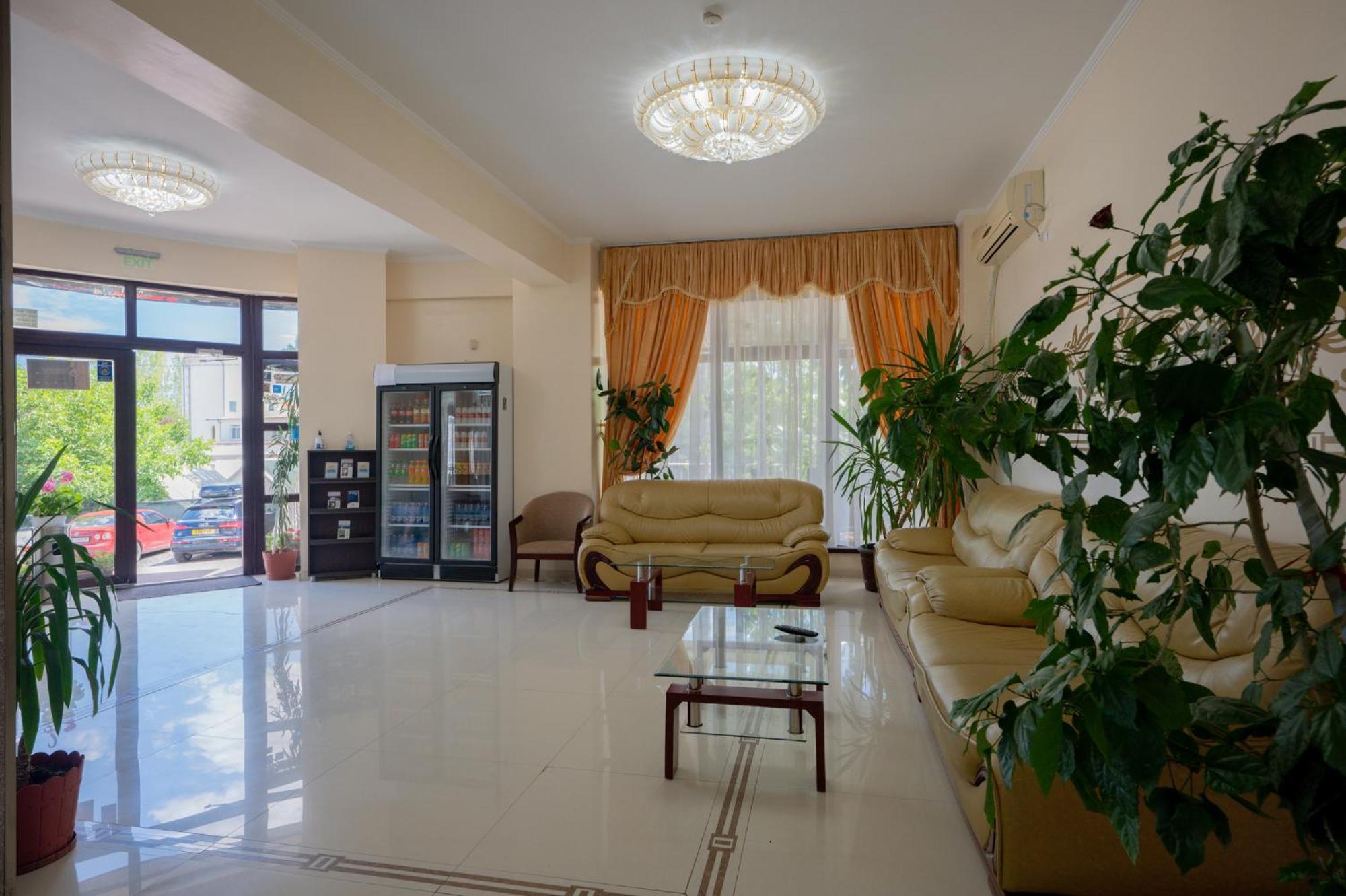 Hotel Coral เอโฟริเอนอร์ด ภายนอก รูปภาพ